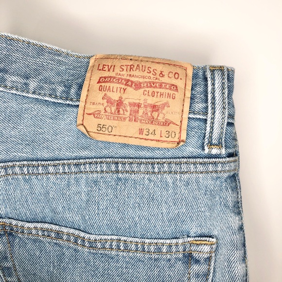 Levi’s Vintage 550 High Waisted Jeans - Picture 5 of 8